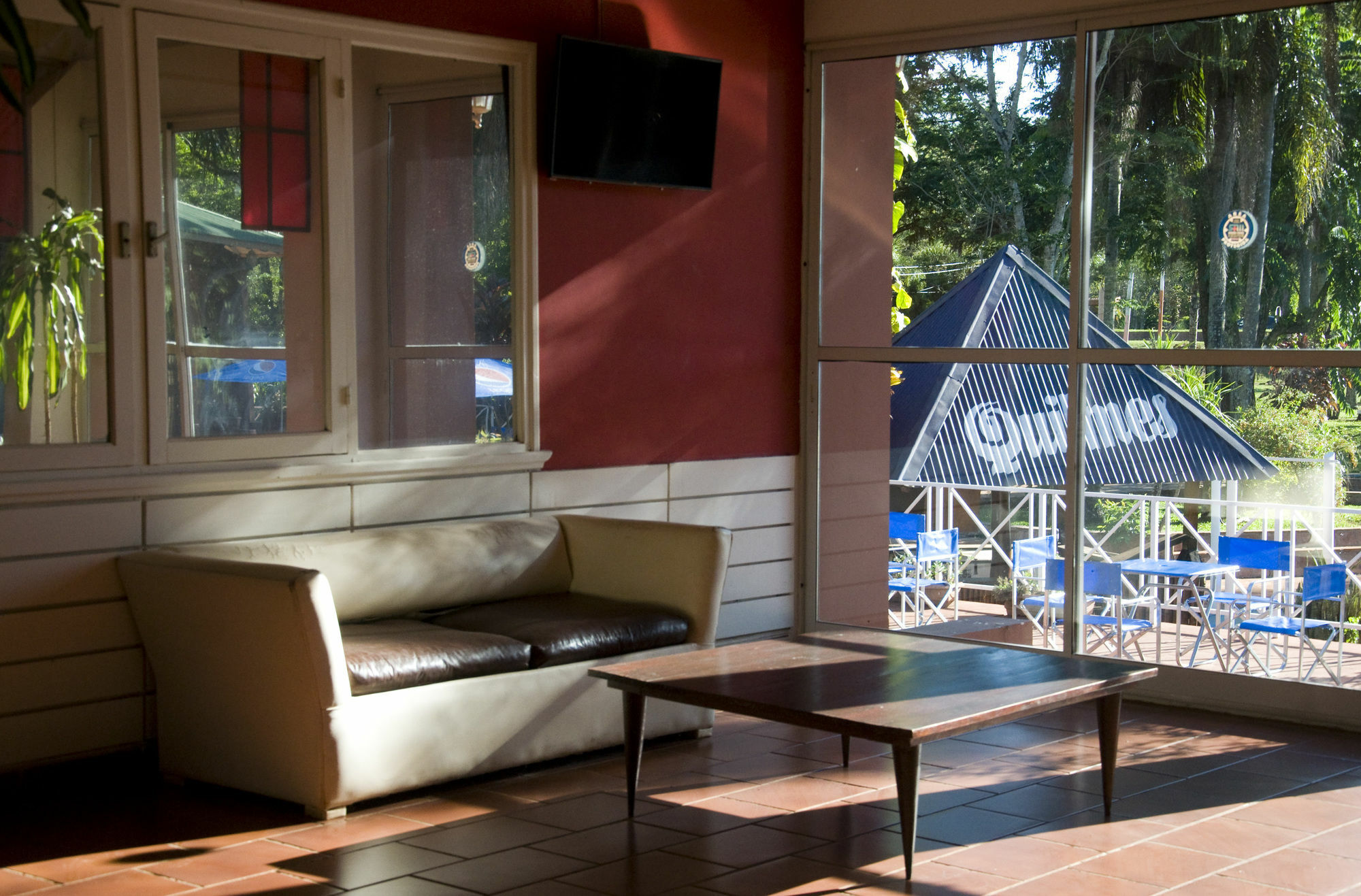 Tangoinn Club Iguazu Party Luxury Hostel Puerto Iguazú Exterior foto